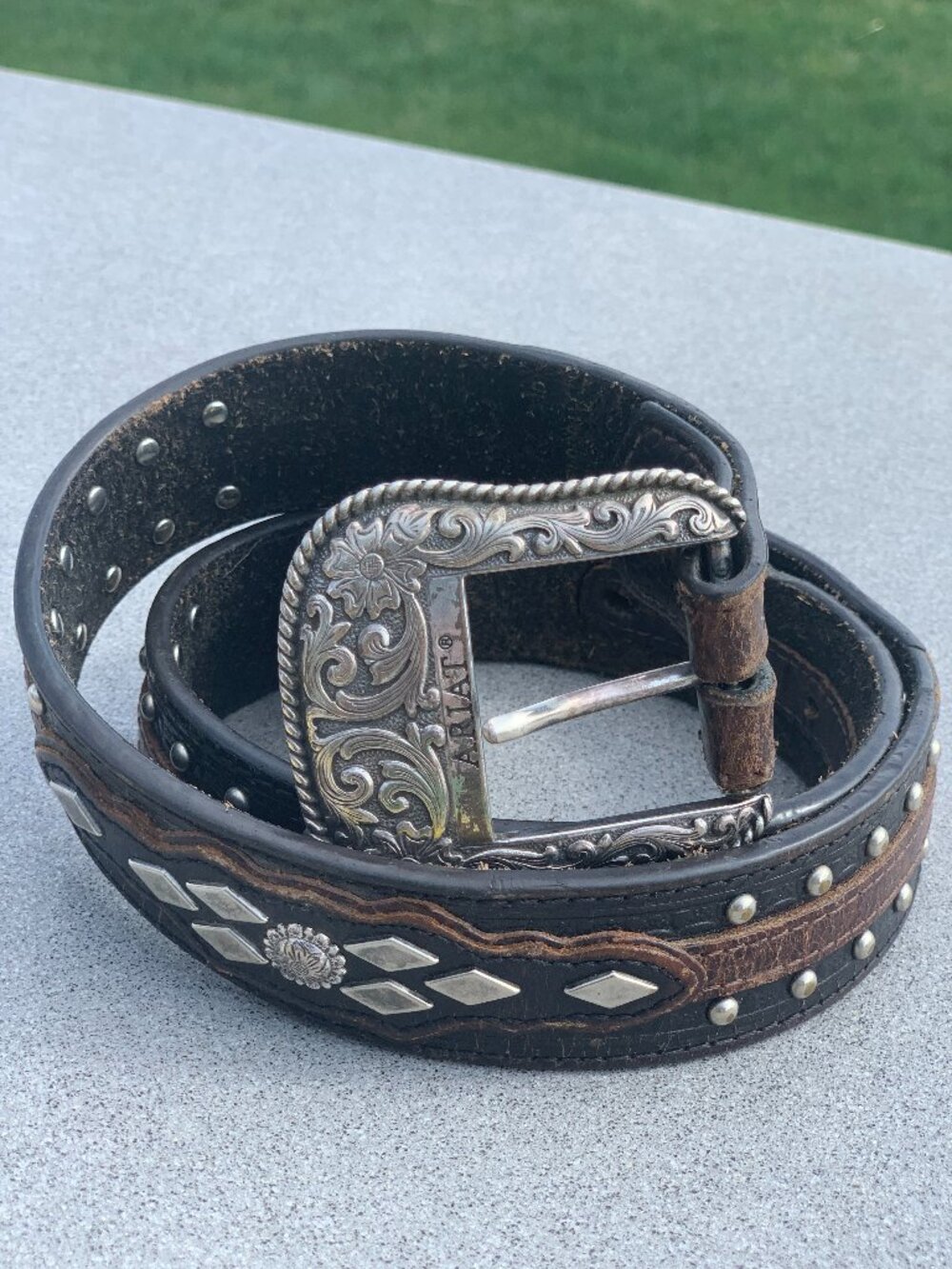 Ariat Western Belt 32 Black Brown Leather Silver Studs Limited Edition 07 Buckle